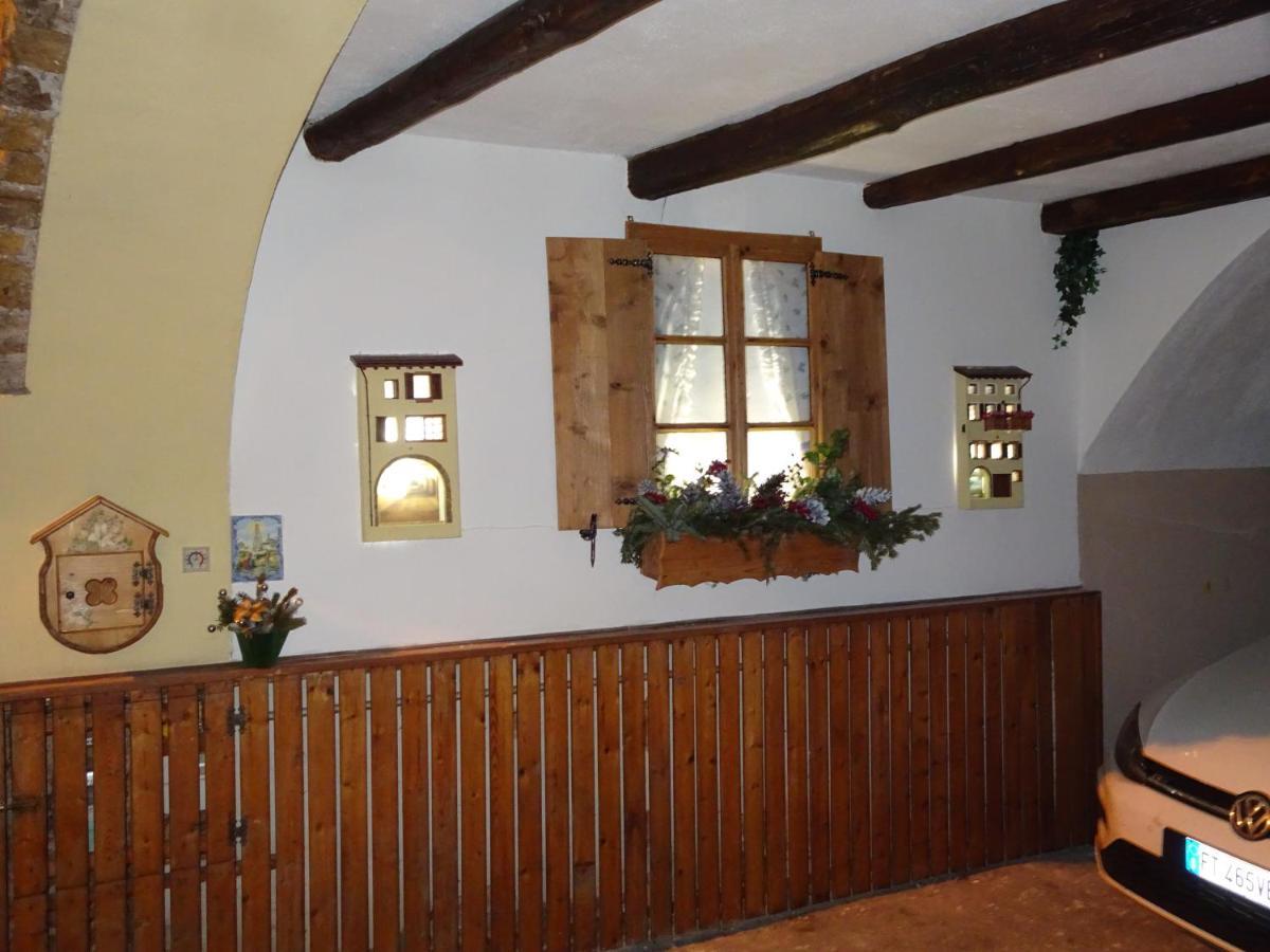 B&B San Valentino Giovo Exterior photo